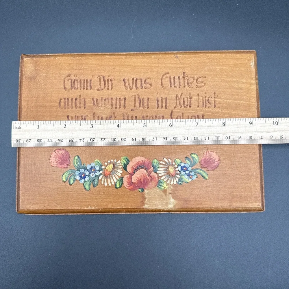 Vtg German Wooden Wall Plaque Hand Painted Flowers Folk Art Motto Gönn Dir